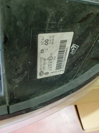 Faro delantero derecho Renault Máster 2014