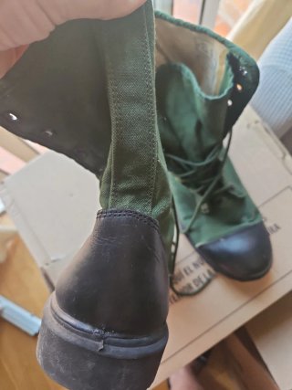 Botas militares hombre verde. origen Myanmar.