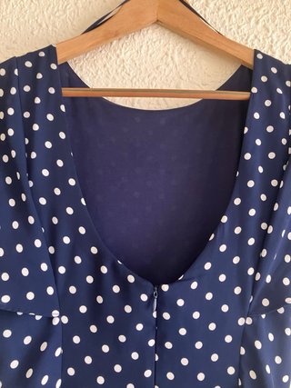 Vestido azul con lunares blancos talla S
