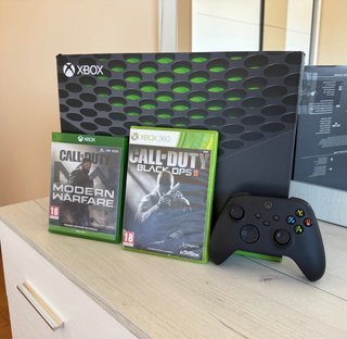 Xbox Series X 1TB + Controller + 2 Giochi