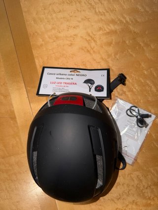 Patinete eléctrico + Casco + Cargador