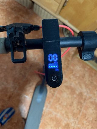 Patinete eléctrico + Casco + Cargador