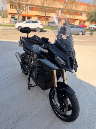 BMW S1000XR Triple Black
