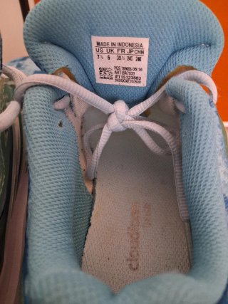 Magliette sportive Adidas in blu e verde acqua