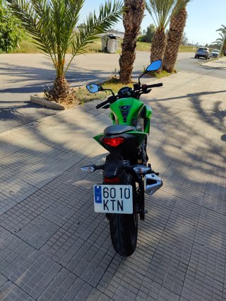 Kawasaki Z125 2018 Verde – 7.000 km – Impecable