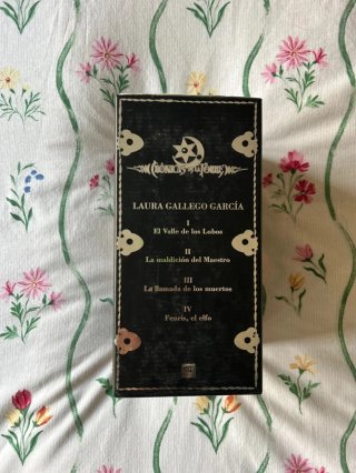 Crónicas de la Torre  - Laura Gallego