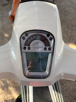 Lambretta V Special 125 Scooter Blanca
