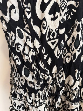 Vestido Midi Zara Estampado Blanco y Negro