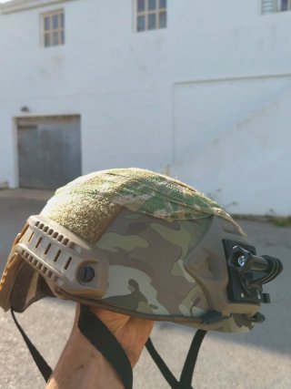 Casco Táctico Airsoft Camuflaje + soporte cámara