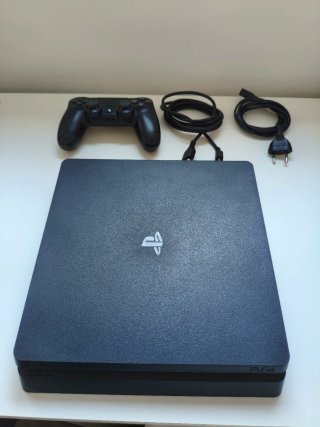 PS4 Slim 500GB Nero e controller DualShock originale