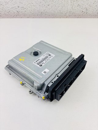 8513242 Centralita motor BMW 520d