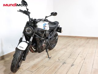 YAMAHA XSR 700