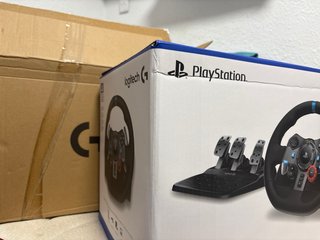 Volante Logitech G29 + Pedales y Palanca de cambio