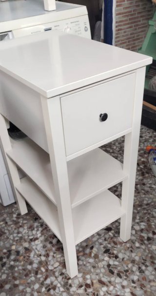 2 Mesitas de Noche Blancas Ikea