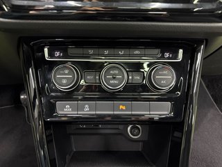 Volkswagen Touran 2.0 TDI Sport