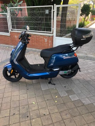 Ciclomotor Eléctrico NIU Sport Azul