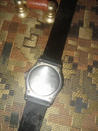 Reloj Casio Quartz Negro