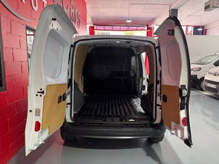 Nissan NV250 2020