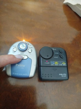 4 Radios de Bolsillo Retro