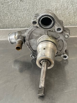 Bomba de agua Suzuki Burgman 650