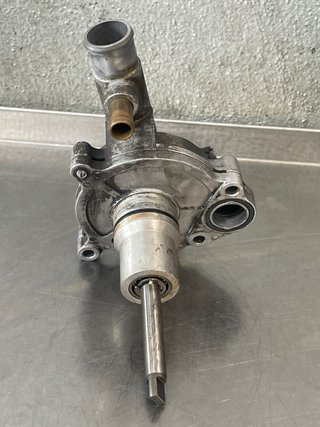 Bomba de agua Suzuki Burgman 650