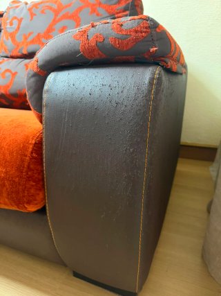 Sofá de comedor tela y piel naranja/marrón