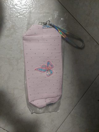 Neceser rosa con mariposa y pedrería