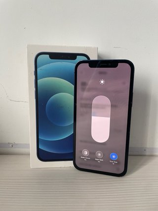 iPhone 12 100% Batería