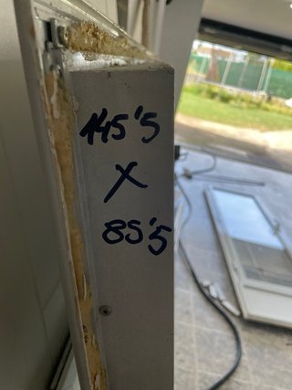 Ventana de aluminio con cristal