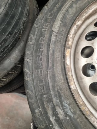Ruedas VW Transporter 1.9 TDI 2009