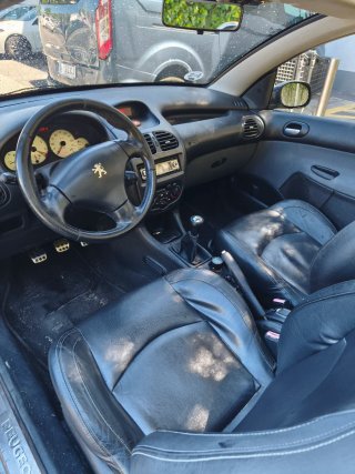Peugeot 206 2002