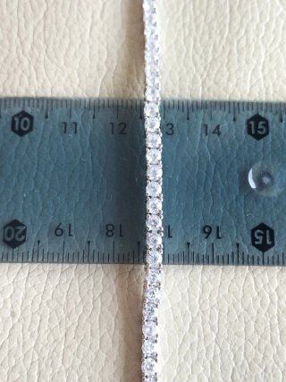 Bracciale in argento e zirconi per donna nuovo.