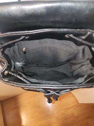 Mochila acolchada negra