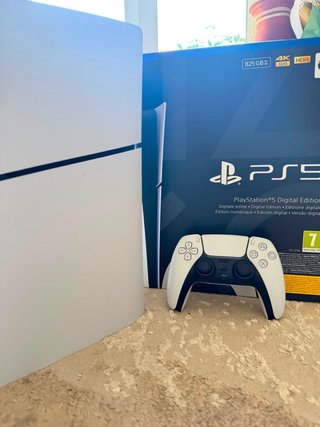Sony PS5 Digital Edition Blanca