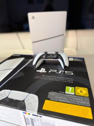 Sony PS5 Digital Edition Blanca