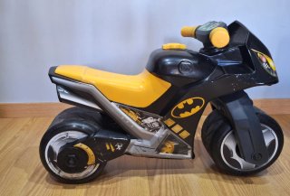 Moto Infantil Batman Negra y Amarilla Molto