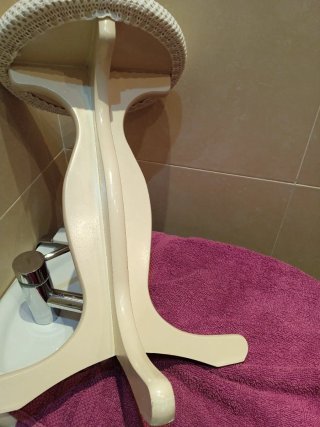 Taburete blanco