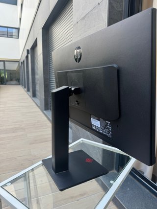 Monitor HP x27q