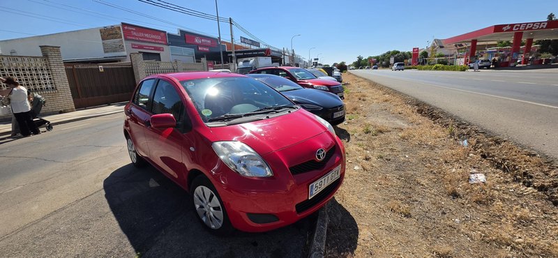 Toyota Yaris 2011 diesel 6 velocidades - foto 1