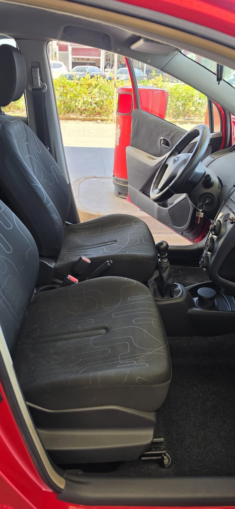 Toyota Yaris 2011, foto 3