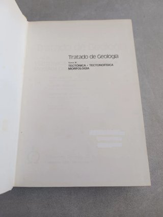 Tectónica, Tectonofísica, Morfología. Auboin