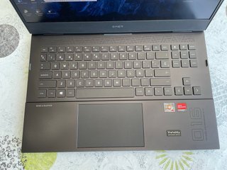 Portátil HP OMEN 16: Ryzen 7 / RX6600M / 16GB