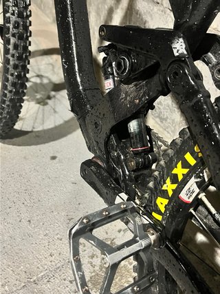 Bicicleta Montaña Doble Suspensión Negra