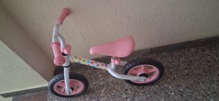 Bici de equilibrio infantil rosa