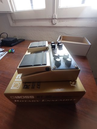 BOSS RT-20 Rotary Sound Processor