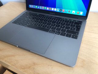 MacBook Pro 13 A2159 2019 Touch Bar