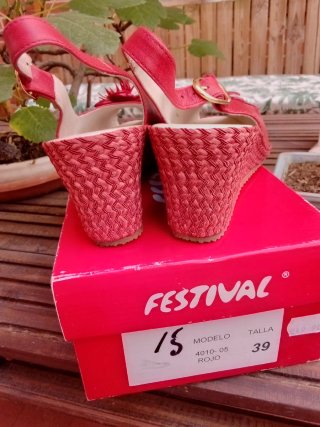 Sandalias Festival Piel Rojas Talla 39