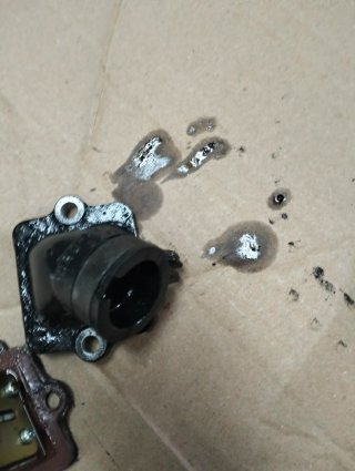 Toma Carburador y Laminas Vespa LX 50
