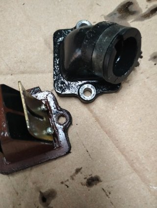 Toma Carburador y Laminas Vespa LX 50