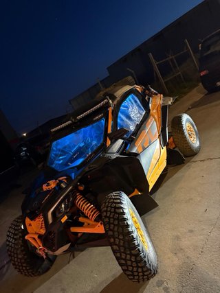 Can-Am Maverick X3 R Negro/Naranja